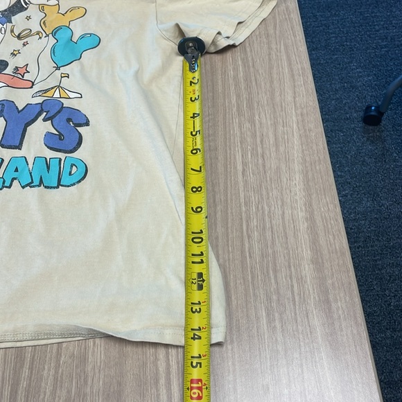 Vintage 1988 Mickey Mouse T-shirt, adult medium, 100% cotton, non-smoking home - Picture 5 of 5